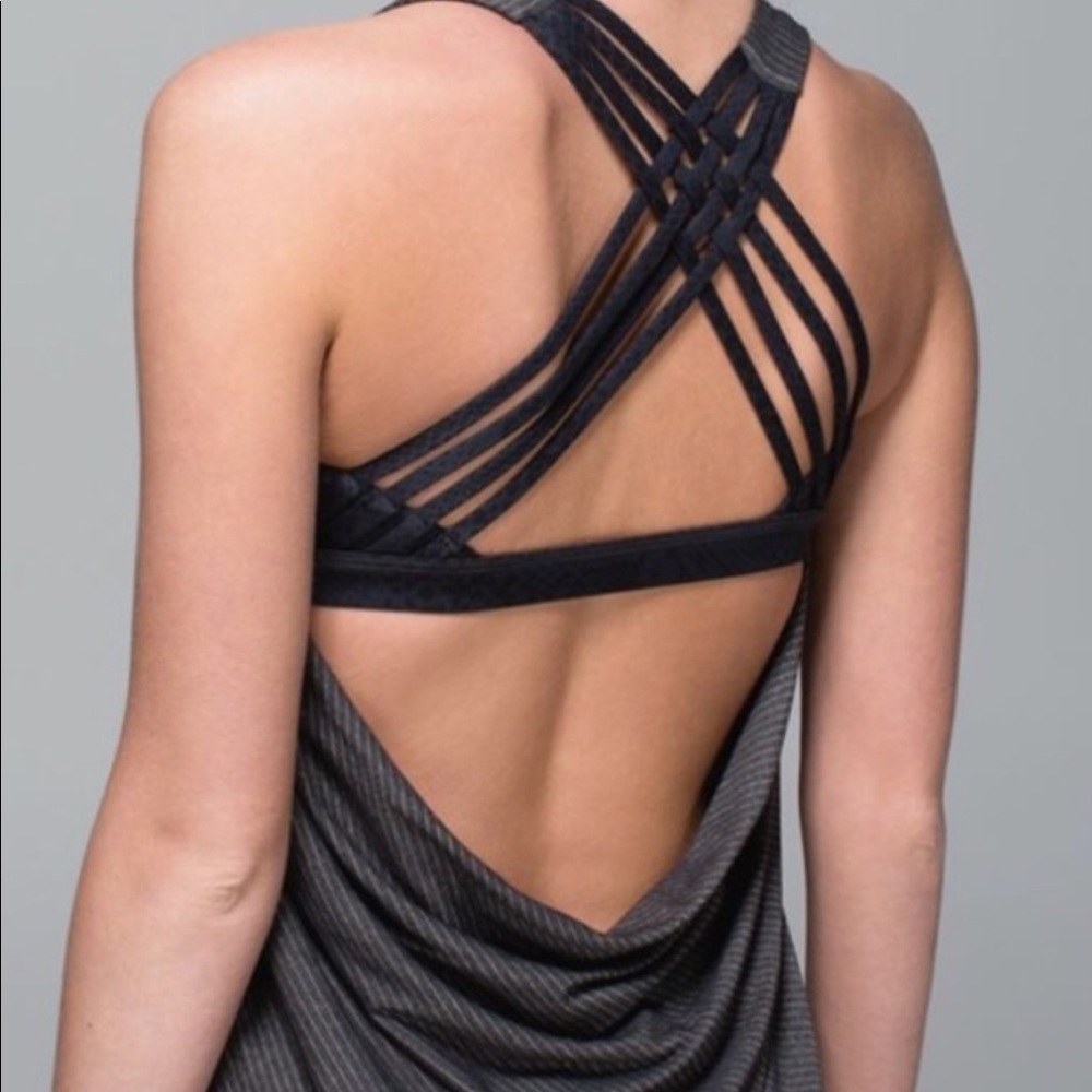 Lululemon Free To Be Wild Tank. Size 4